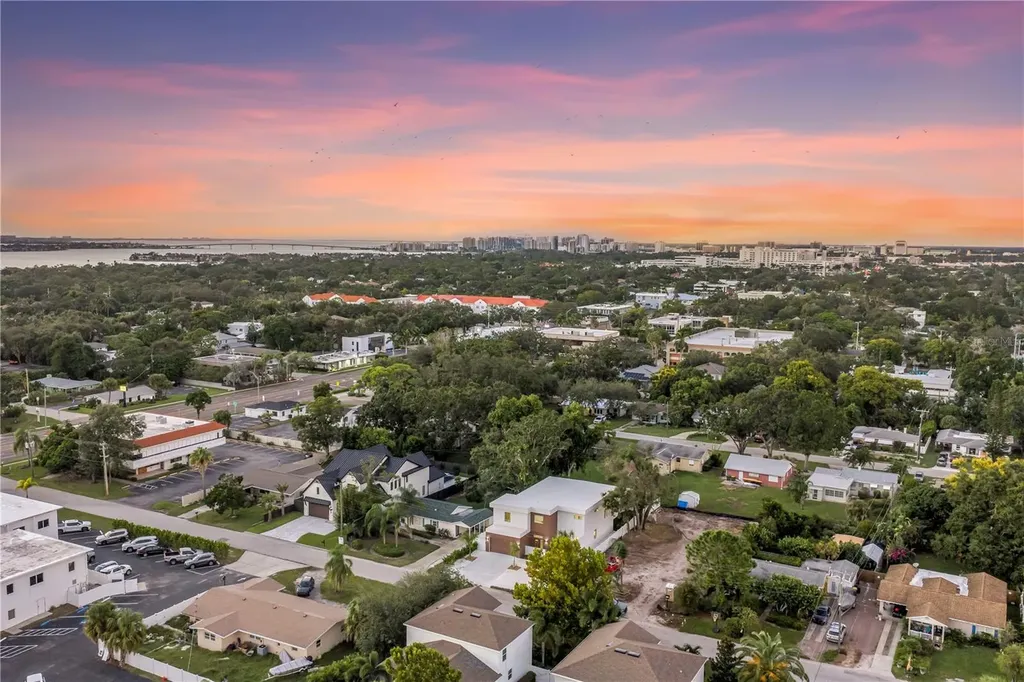 2065 Goldenrod Street Sarasota FL 34239