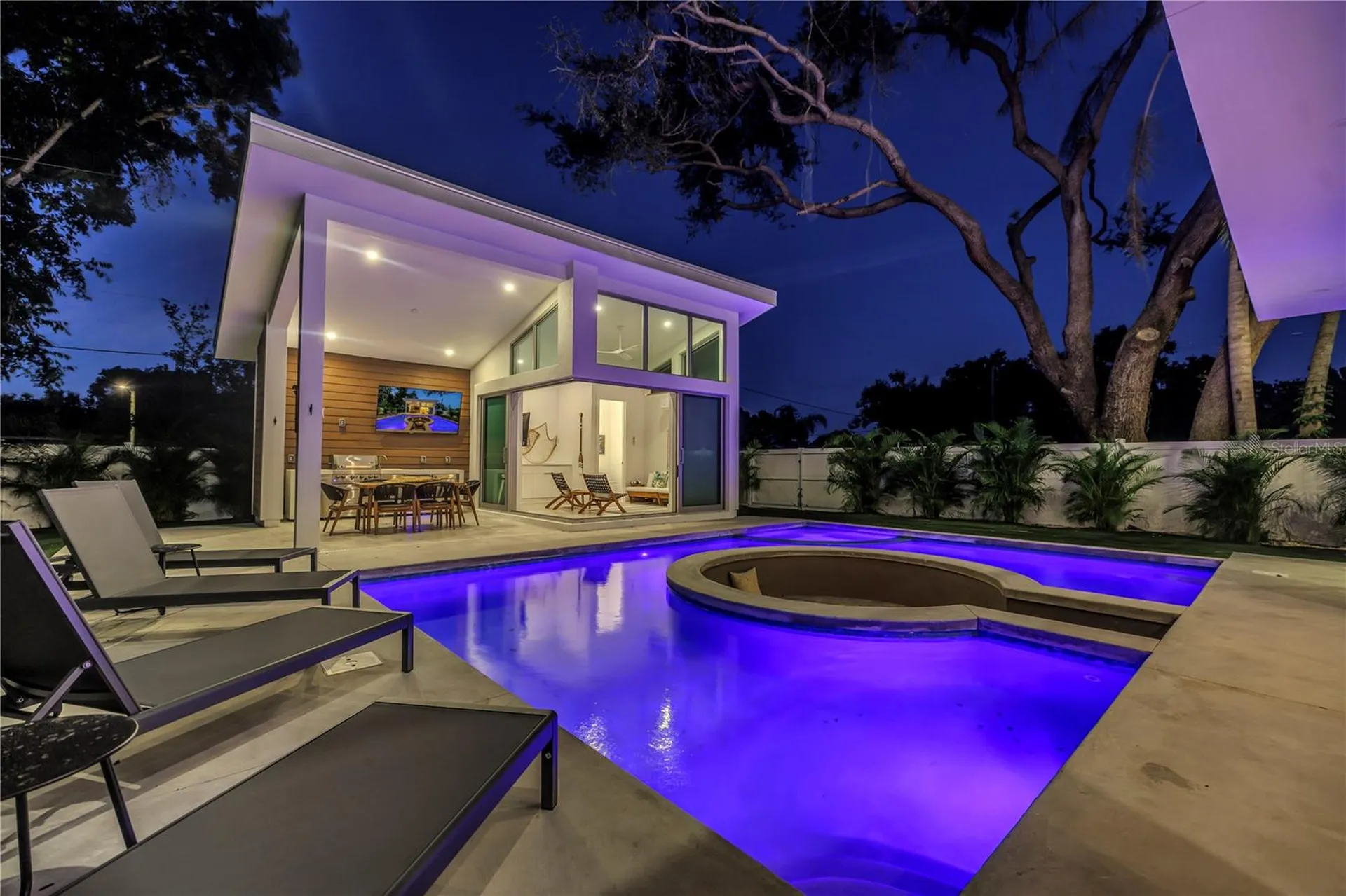 2065 Goldenrod Street Sarasota FL 34239