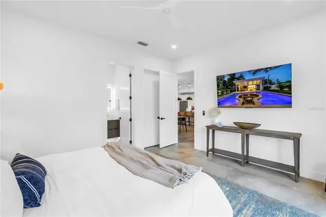 2065 Goldenrod Street Sarasota FL 34239