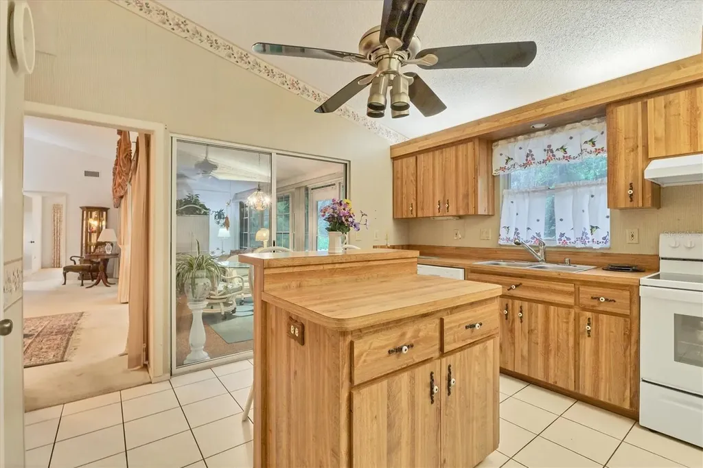 5510 Garden Lakes Oak Bradenton FL 34203