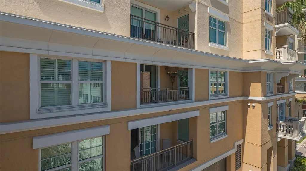 750 N Tamiami Trail Sarasota FL 34236