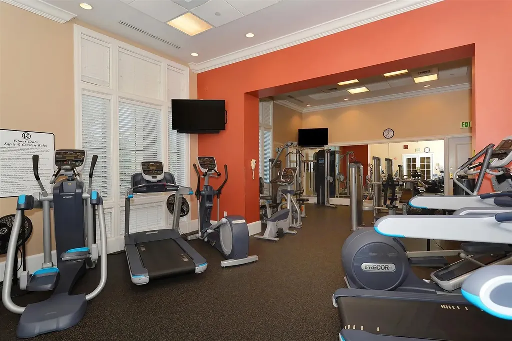 750 N Tamiami Trail Sarasota FL 34236