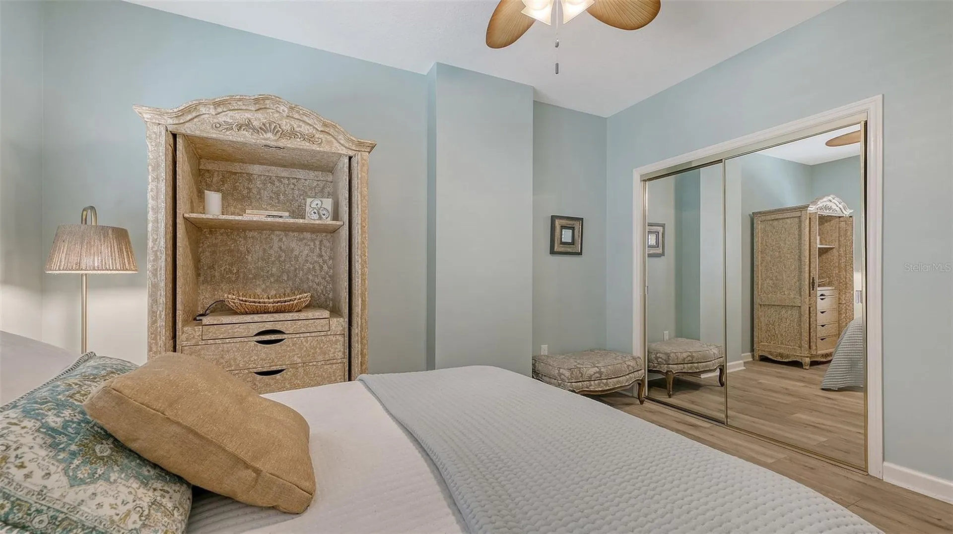 750 N Tamiami Trail Sarasota FL 34236