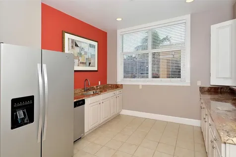 750 N Tamiami Trail Sarasota FL 34236