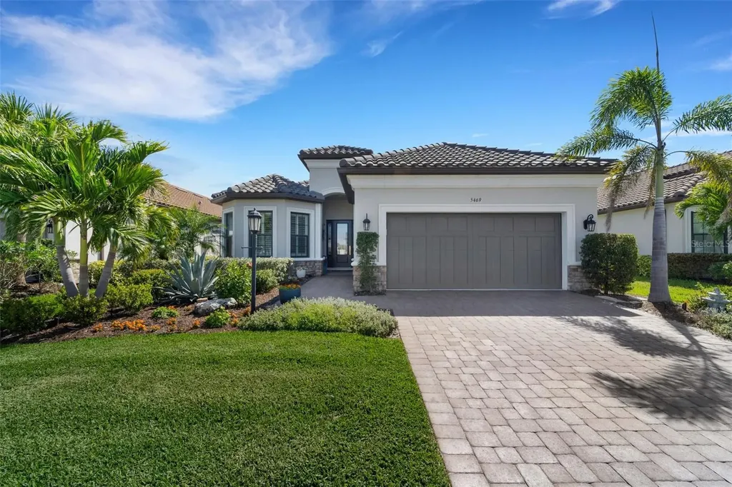 5469 Lampiasi Street Sarasota FL 34238