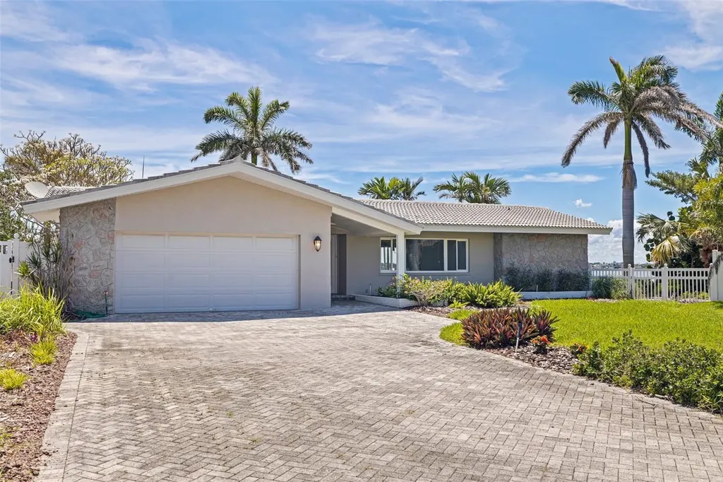 11055 7th Street E Treasure Island FL 33706