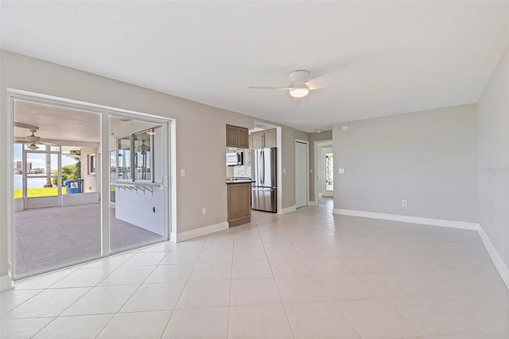 11055 7th Street E Treasure Island FL 33706