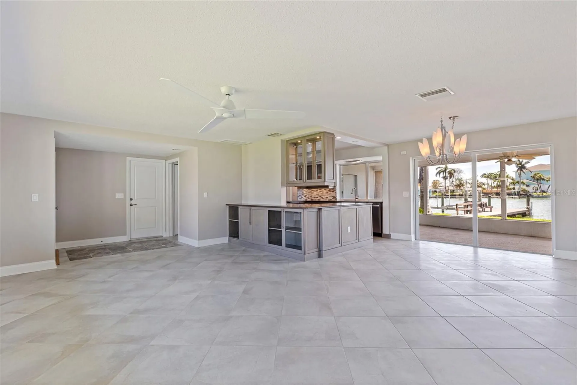 11055 7th Street E Treasure Island FL 33706
