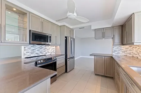 11055 7th Street E Treasure Island FL 33706