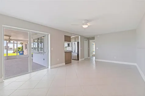 11055 7th Street E Treasure Island FL 33706