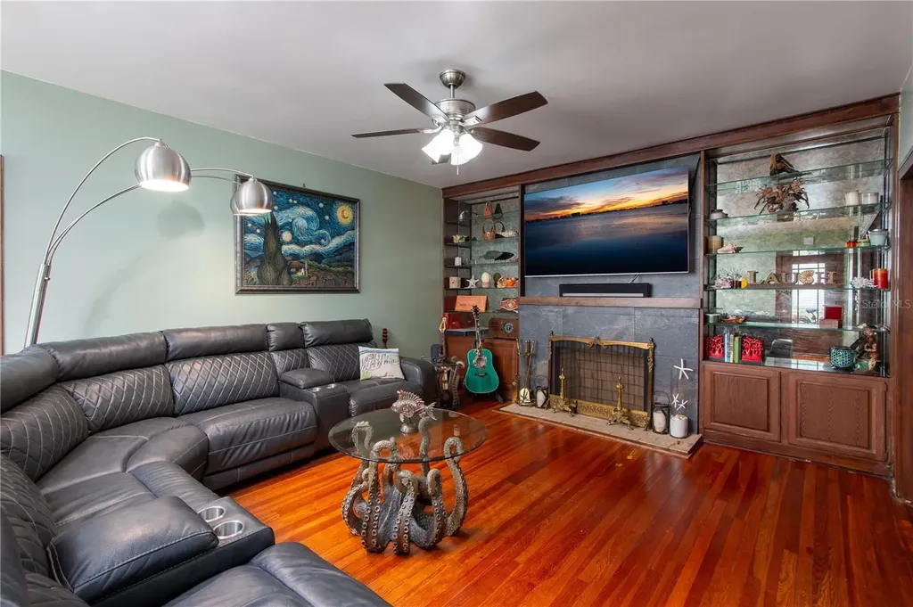 803 S Fort Harrison Avenue Clearwater FL 33756