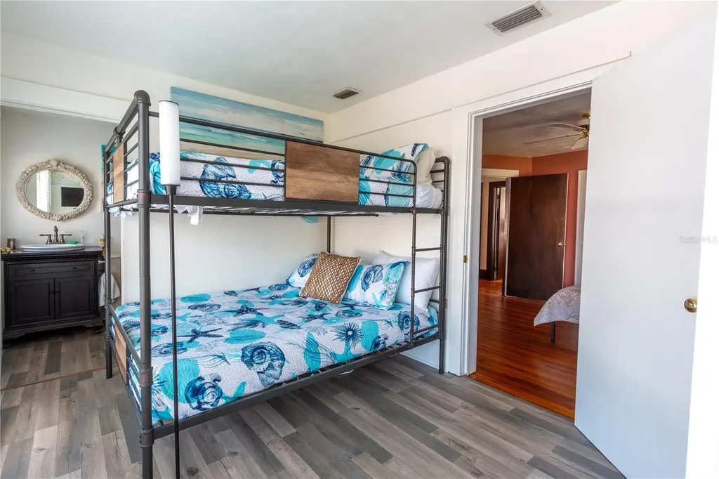 803 S Fort Harrison Avenue Clearwater FL 33756