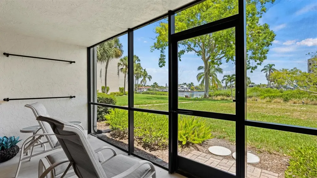 1700 Cove Ii Place Sarasota FL 34242