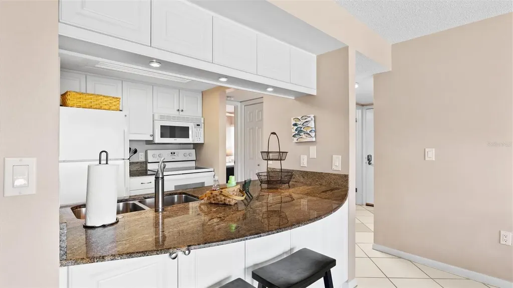 1700 Cove Ii Place Sarasota FL 34242