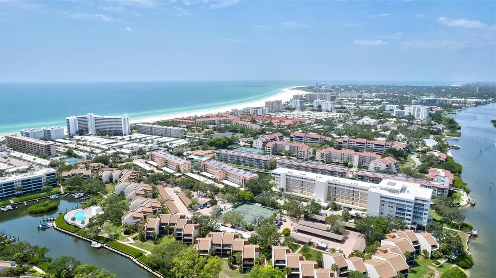 1700 Cove Ii Place Sarasota FL 34242