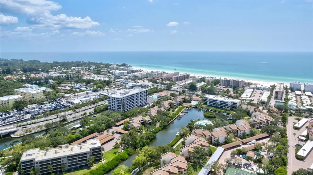1700 Cove Ii Place Sarasota FL 34242