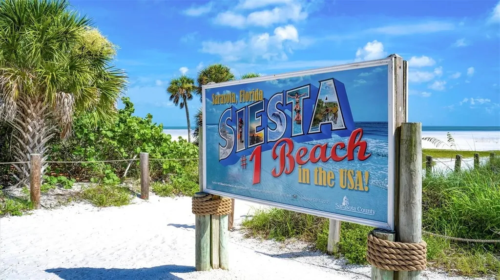1700 Cove Ii Place Sarasota FL 34242