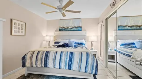 1700 Cove Ii Place Sarasota FL 34242