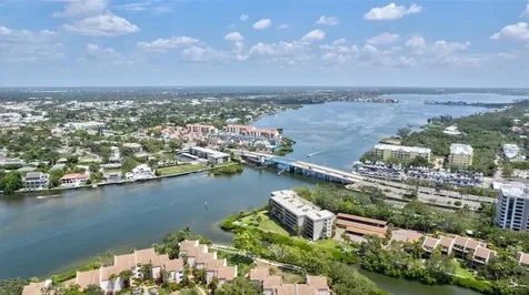 1700 Cove Ii Place Sarasota FL 34242