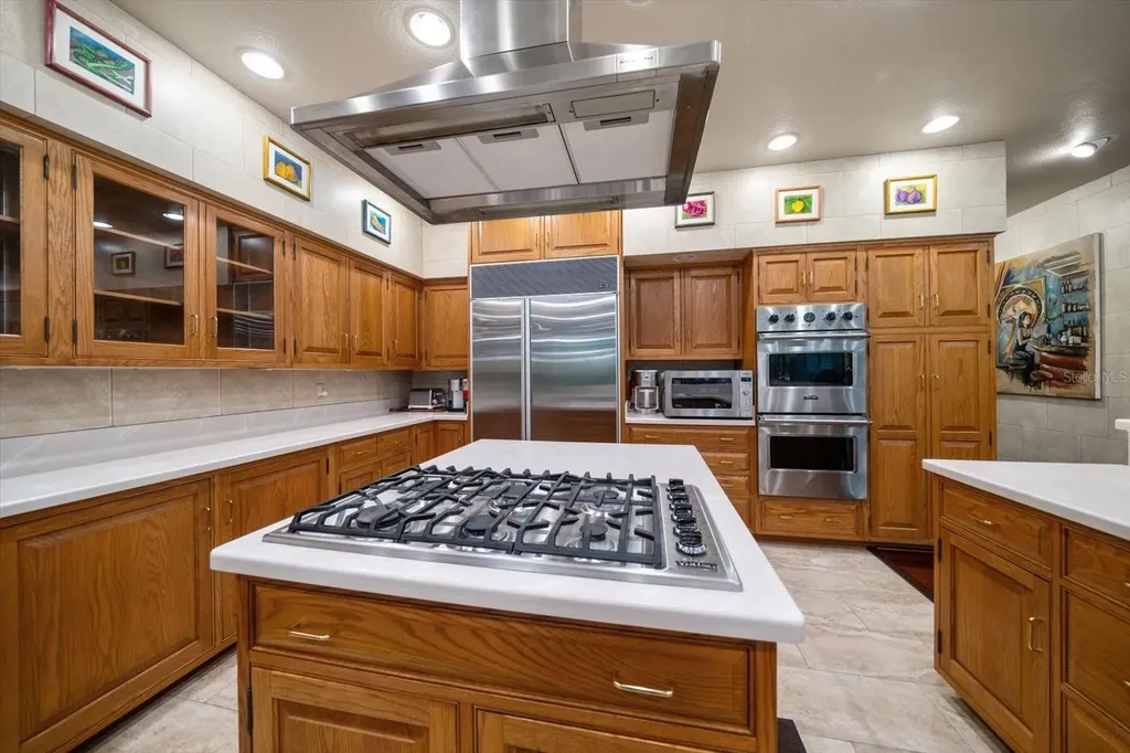 1835 Alicia Way Clearwater FL 33764