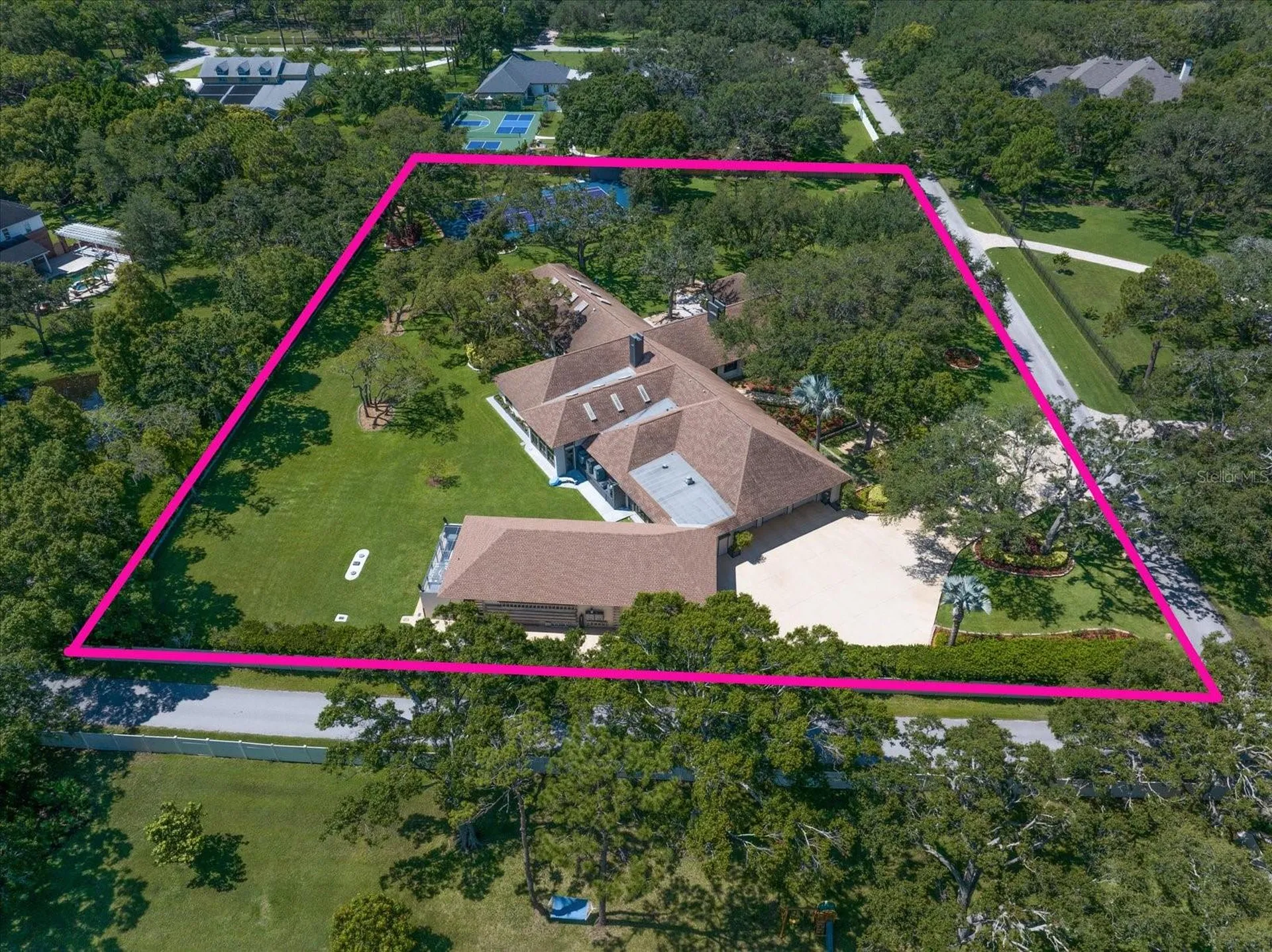 1835 Alicia Way Clearwater FL 33764