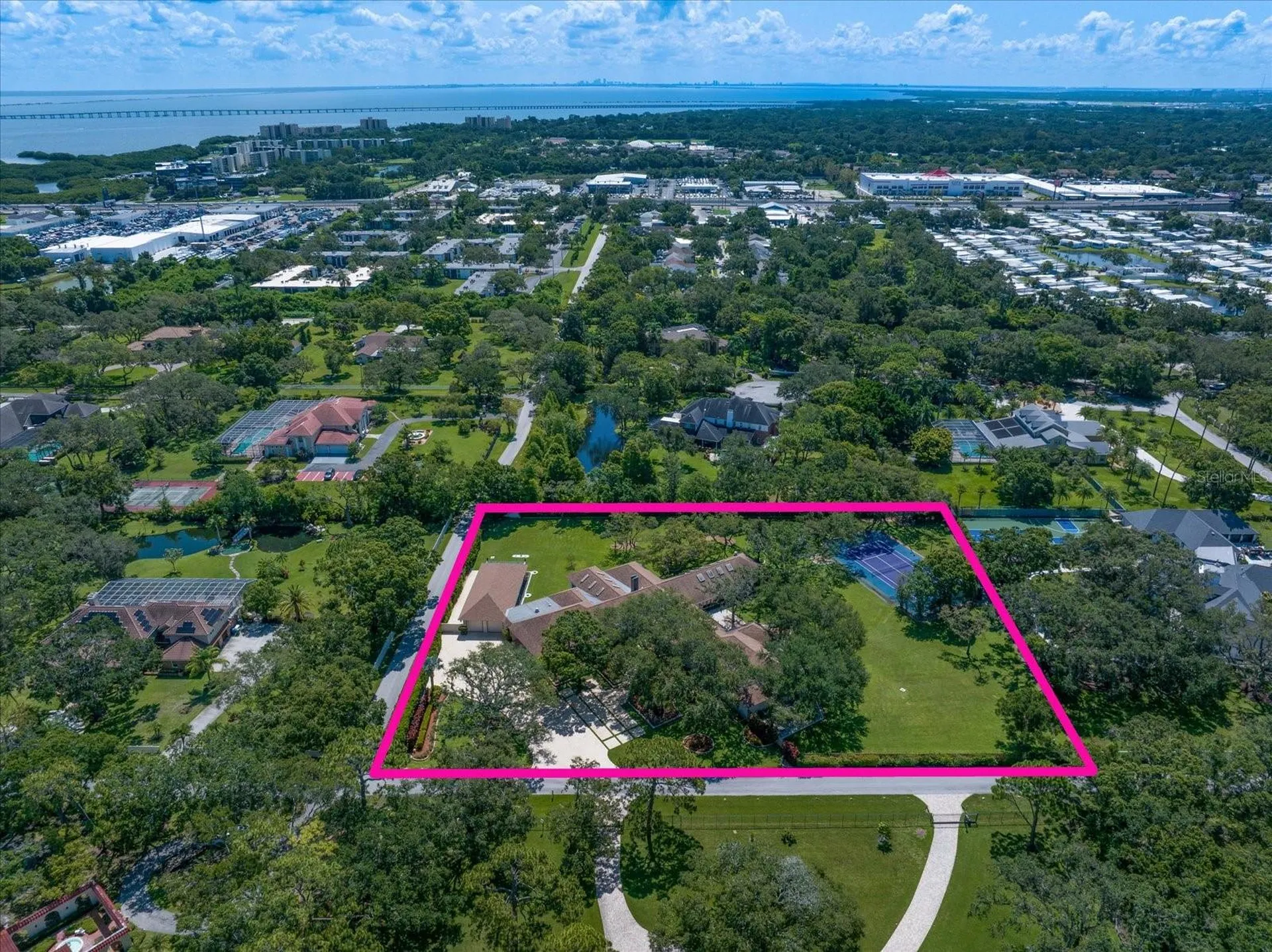 1835 Alicia Way Clearwater FL 33764
