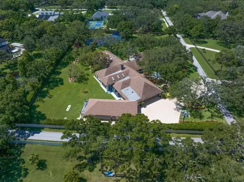 1835 Alicia Way Clearwater FL 33764