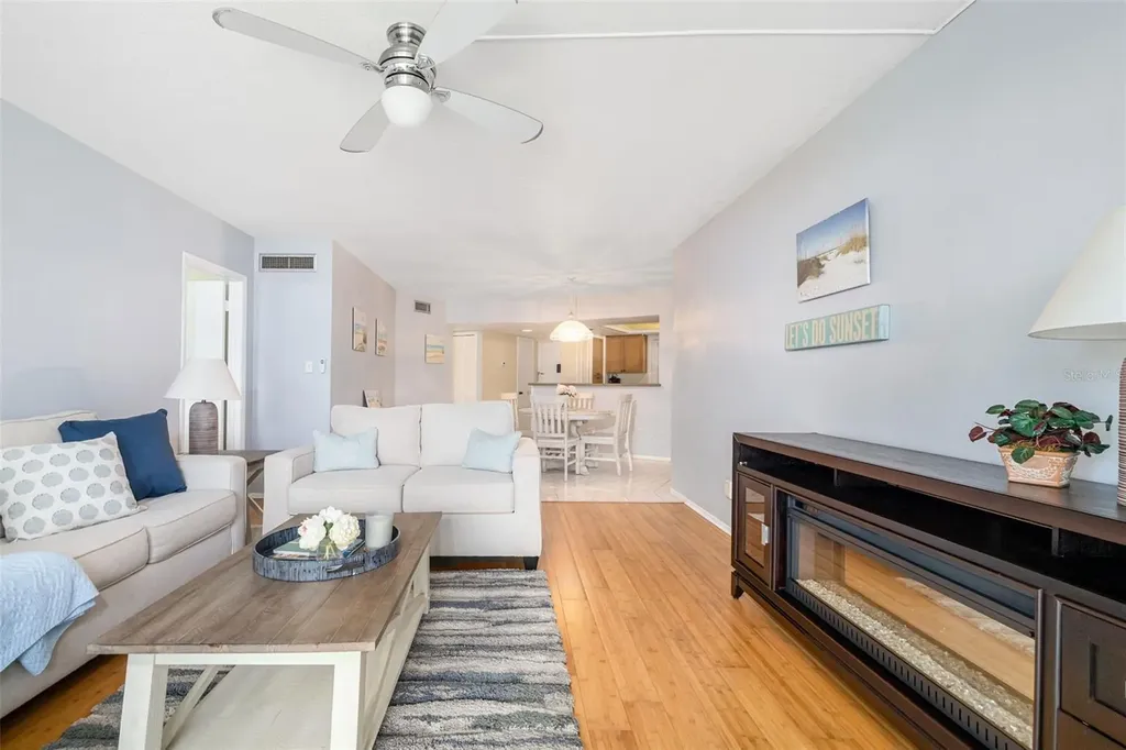 2110 Benjamin Franklin Drive Sarasota FL 34236