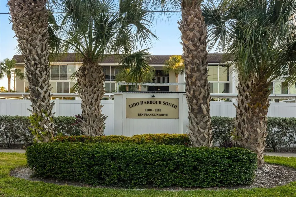 2110 Benjamin Franklin Drive Sarasota FL 34236