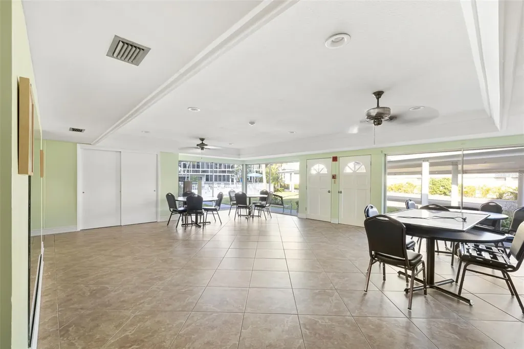 2110 Benjamin Franklin Drive Sarasota FL 34236