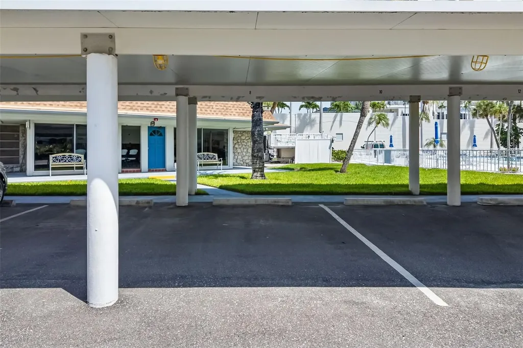 2110 Benjamin Franklin Drive Sarasota FL 34236