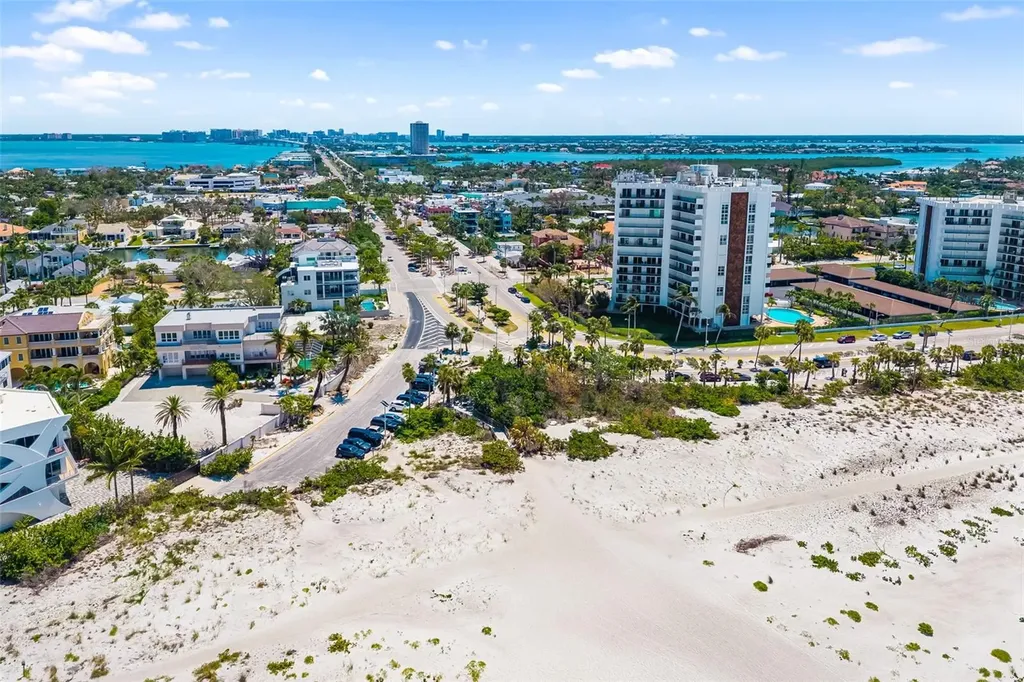 2110 Benjamin Franklin Drive Sarasota FL 34236