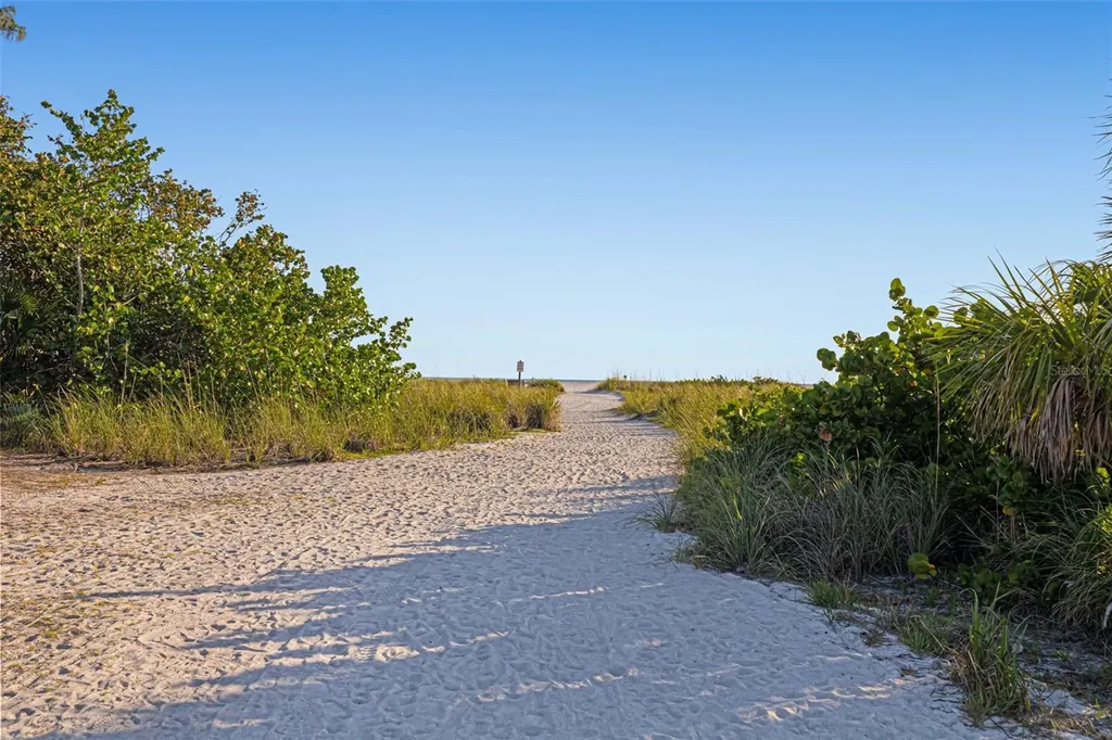 2110 Benjamin Franklin Drive Sarasota FL 34236