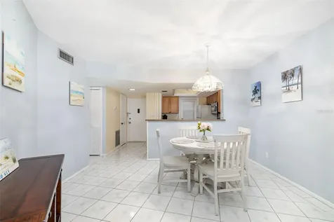 2110 Benjamin Franklin Drive Sarasota FL 34236
