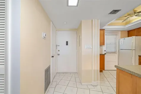 2110 Benjamin Franklin Drive Sarasota FL 34236