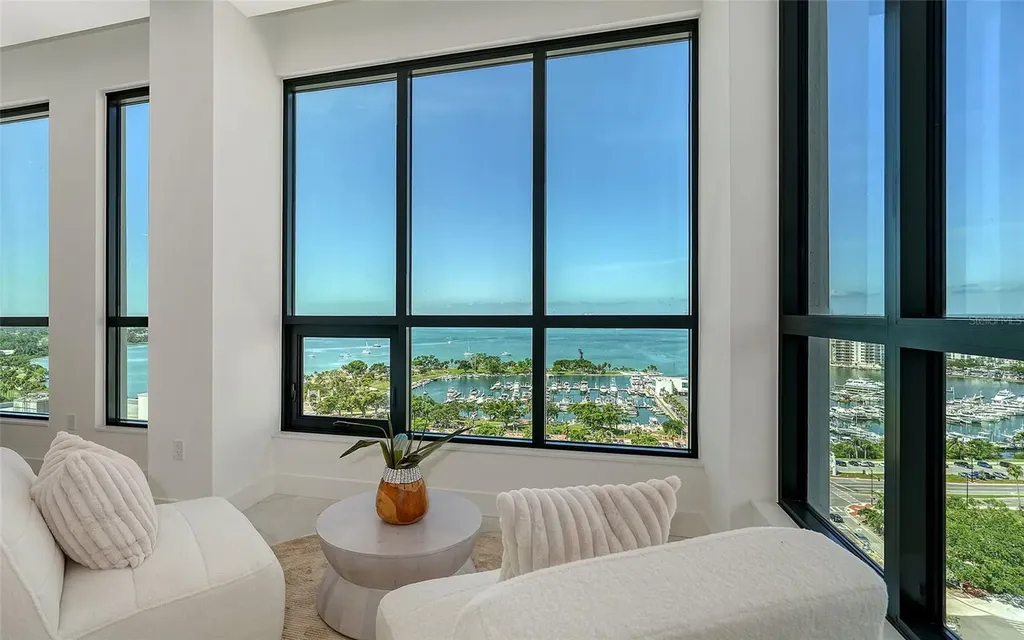 33 S Palm Avenue Sarasota FL 34236