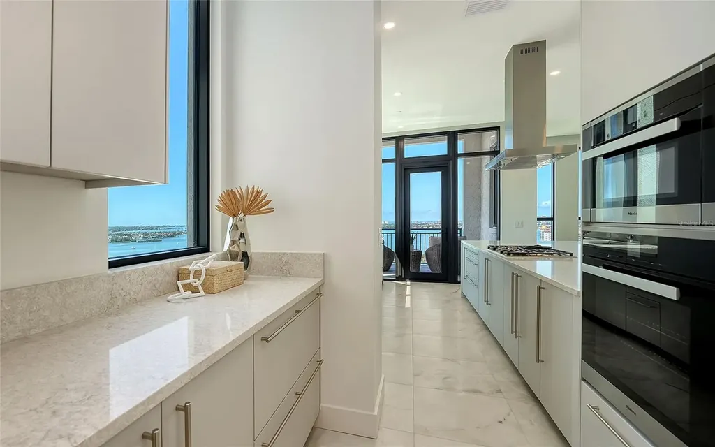 33 S Palm Avenue Sarasota FL 34236