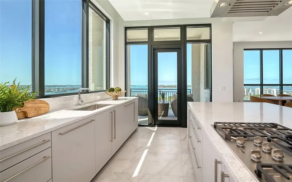 33 S Palm Avenue Sarasota FL 34236