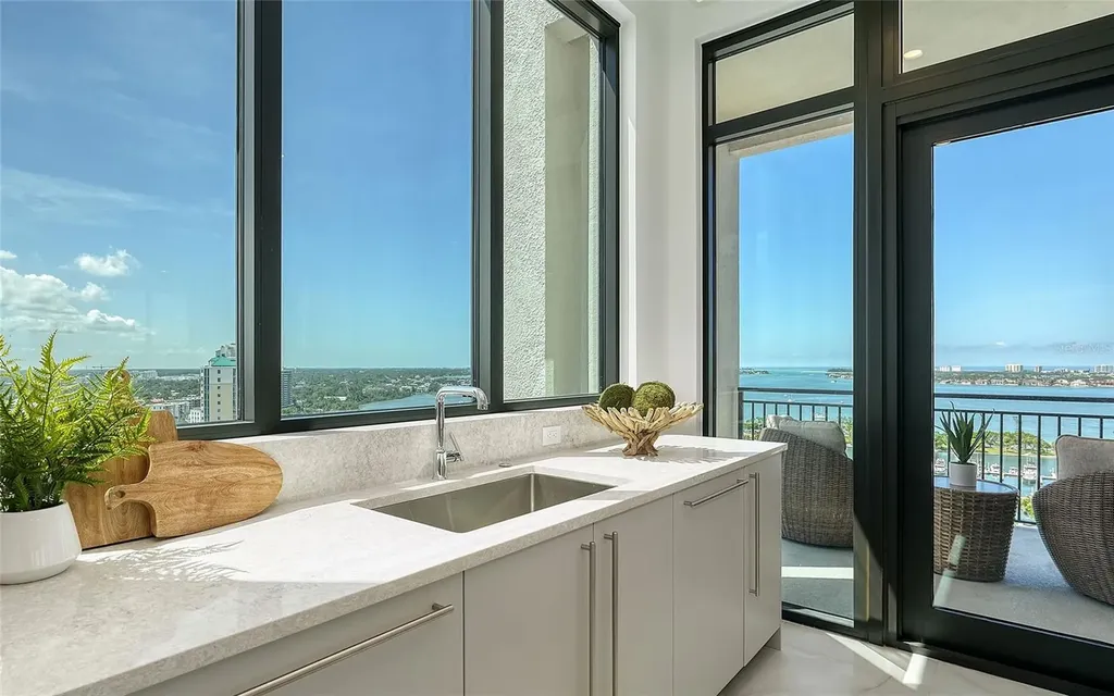 33 S Palm Avenue Sarasota FL 34236