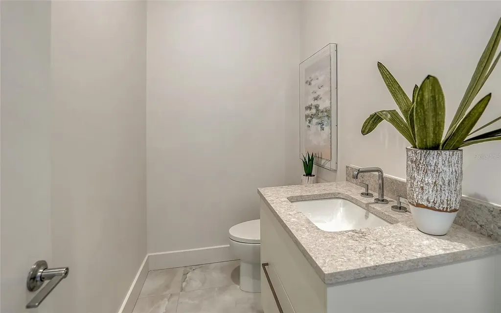 33 S Palm Avenue Sarasota FL 34236