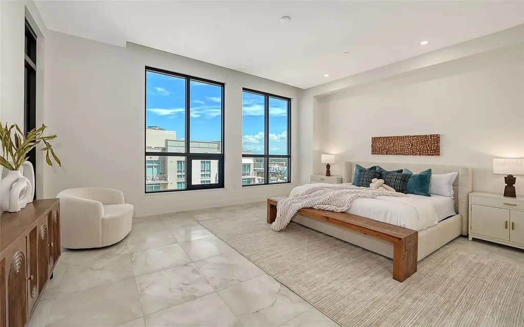 33 S Palm Avenue Sarasota FL 34236