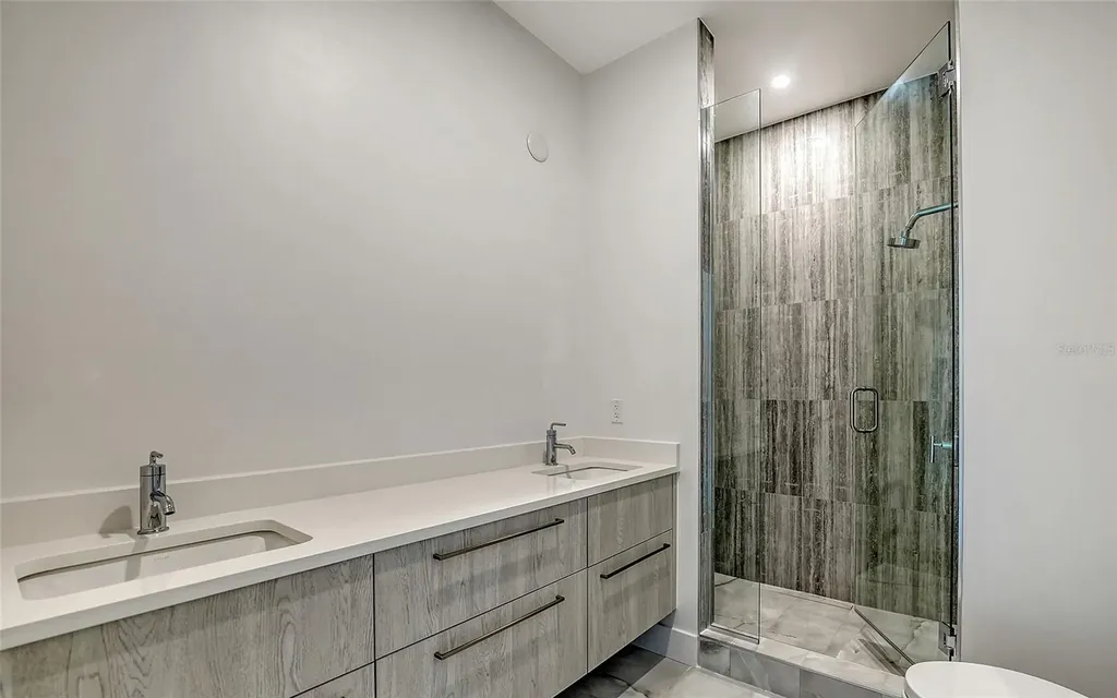 33 S Palm Avenue Sarasota FL 34236