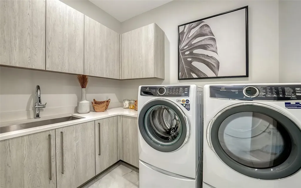 33 S Palm Avenue Sarasota FL 34236