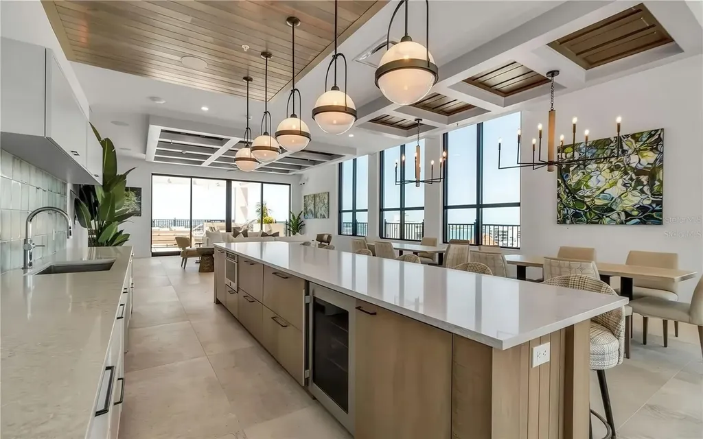 33 S Palm Avenue Sarasota FL 34236