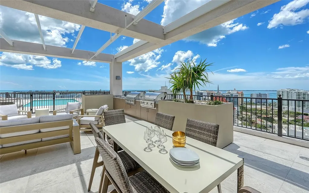 33 S Palm Avenue Sarasota FL 34236