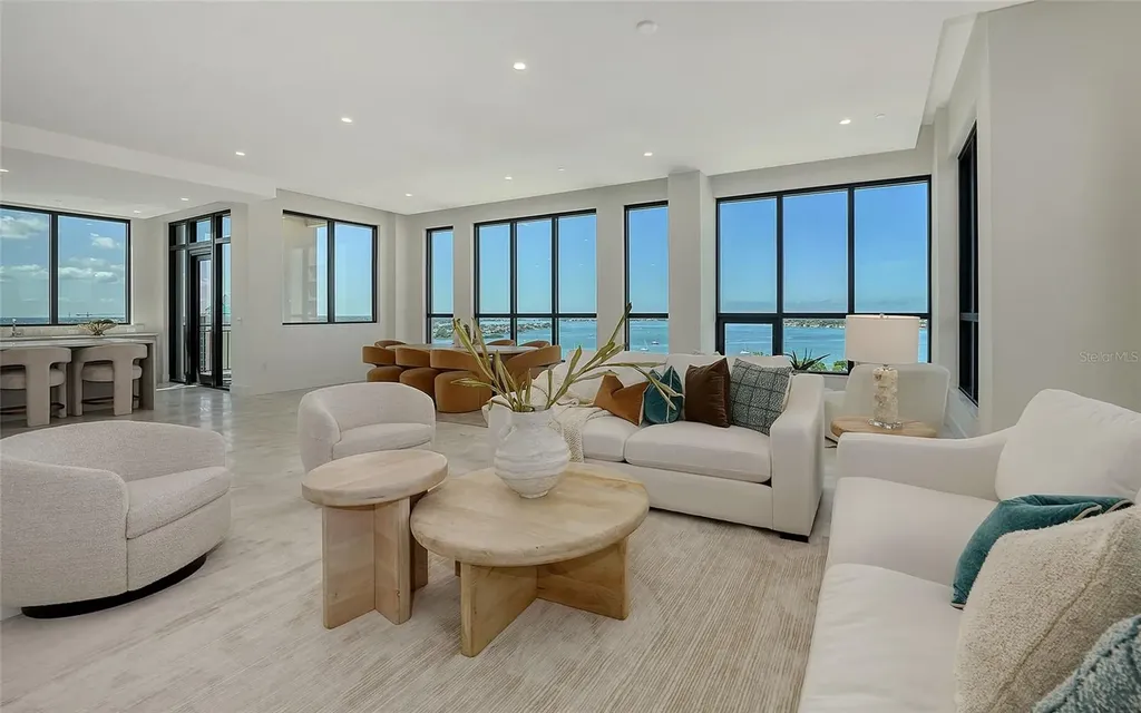 33 S Palm Avenue Sarasota FL 34236