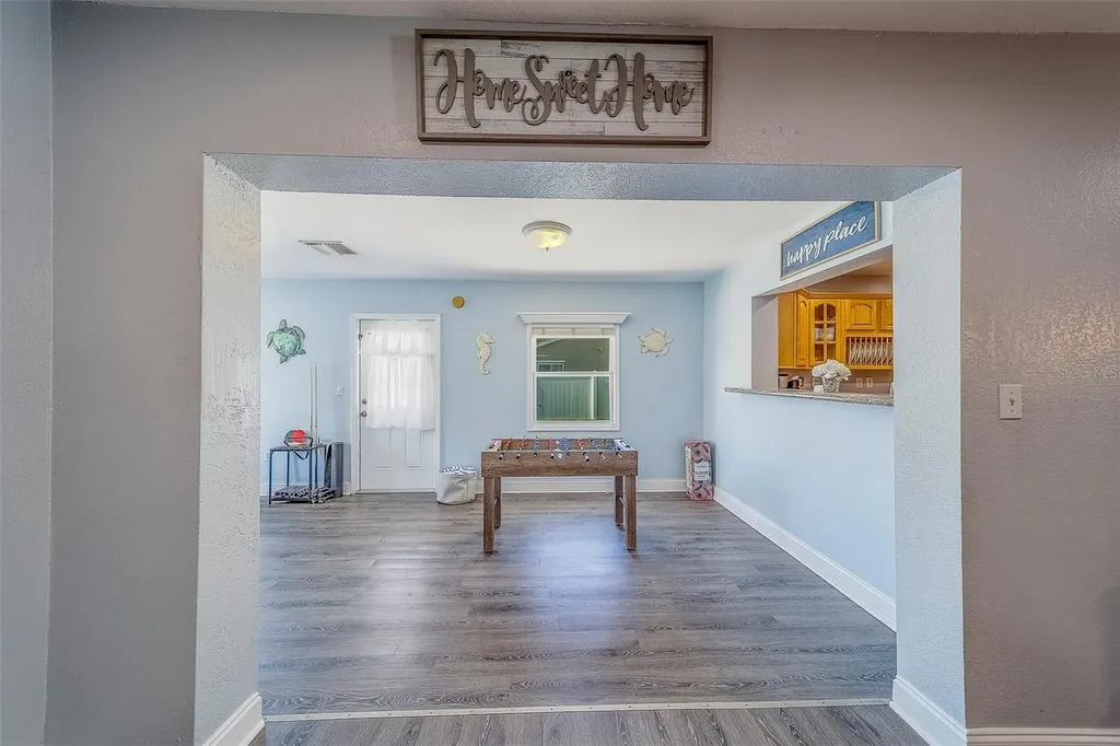 14414 91st Avenue Seminole FL 33776