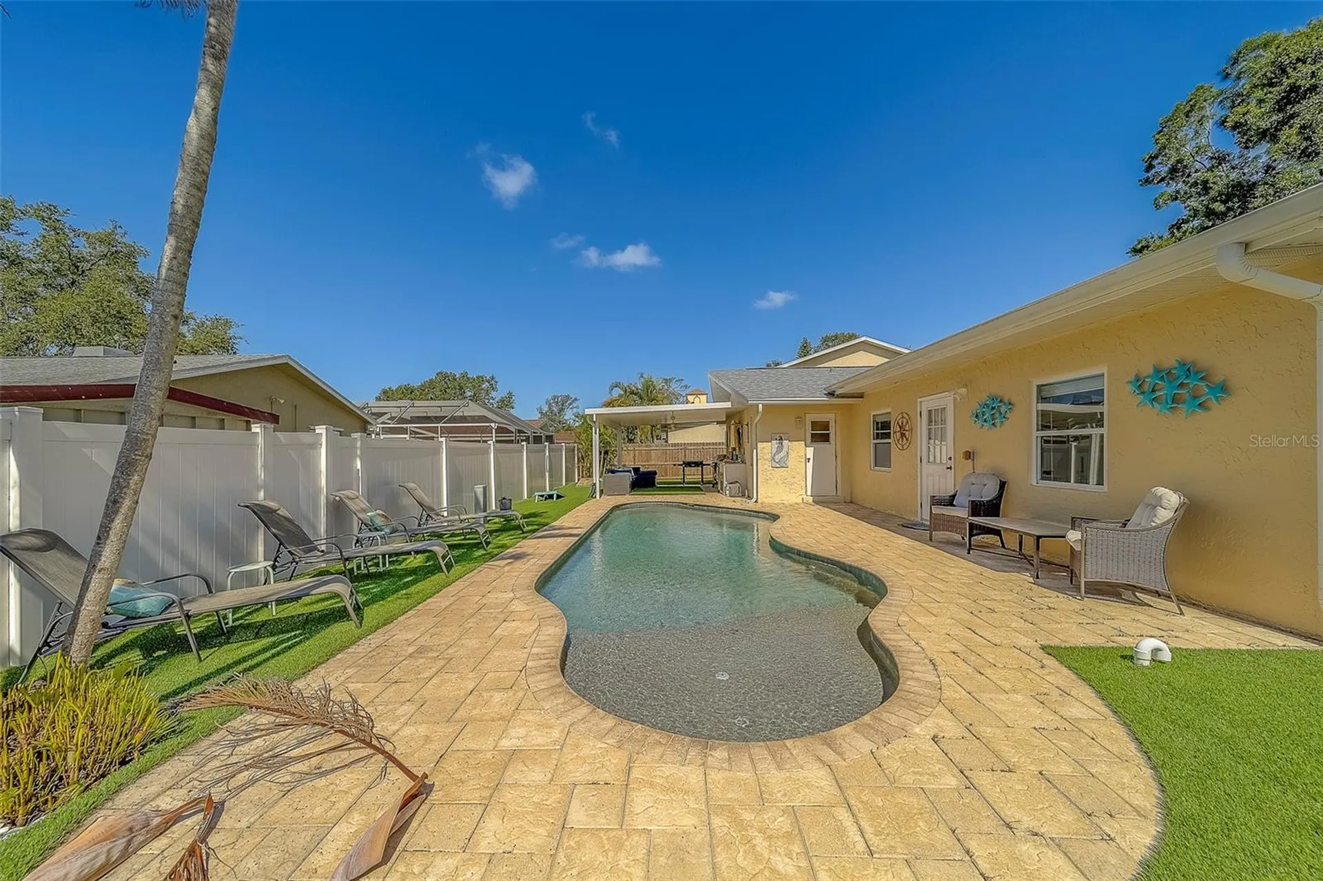 14414 91st Avenue Seminole FL 33776