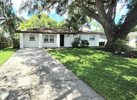 4661 Linwood Street Sarasota FL 34232