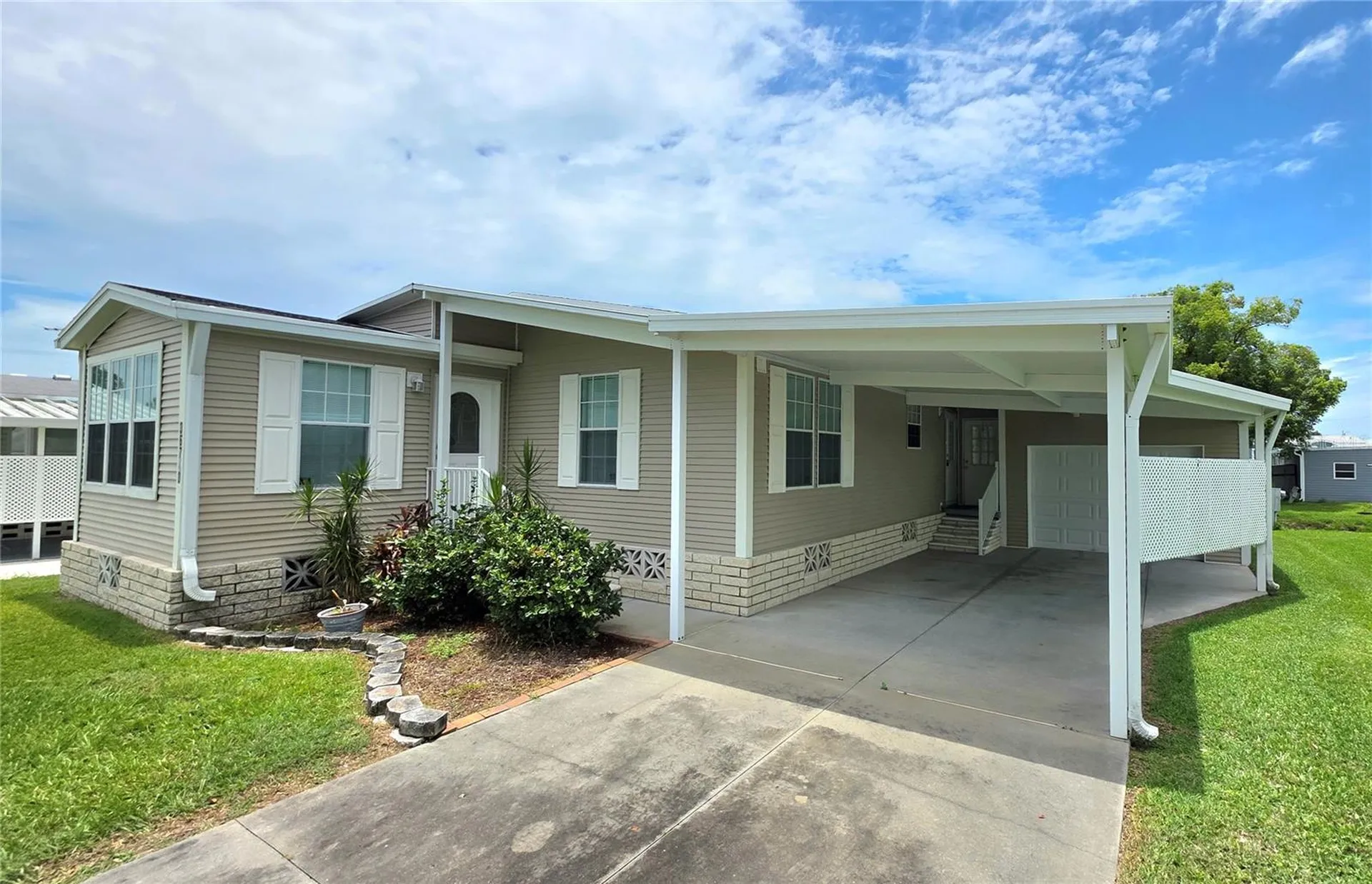 36740 Strand Drive Zephyrhills FL 33542